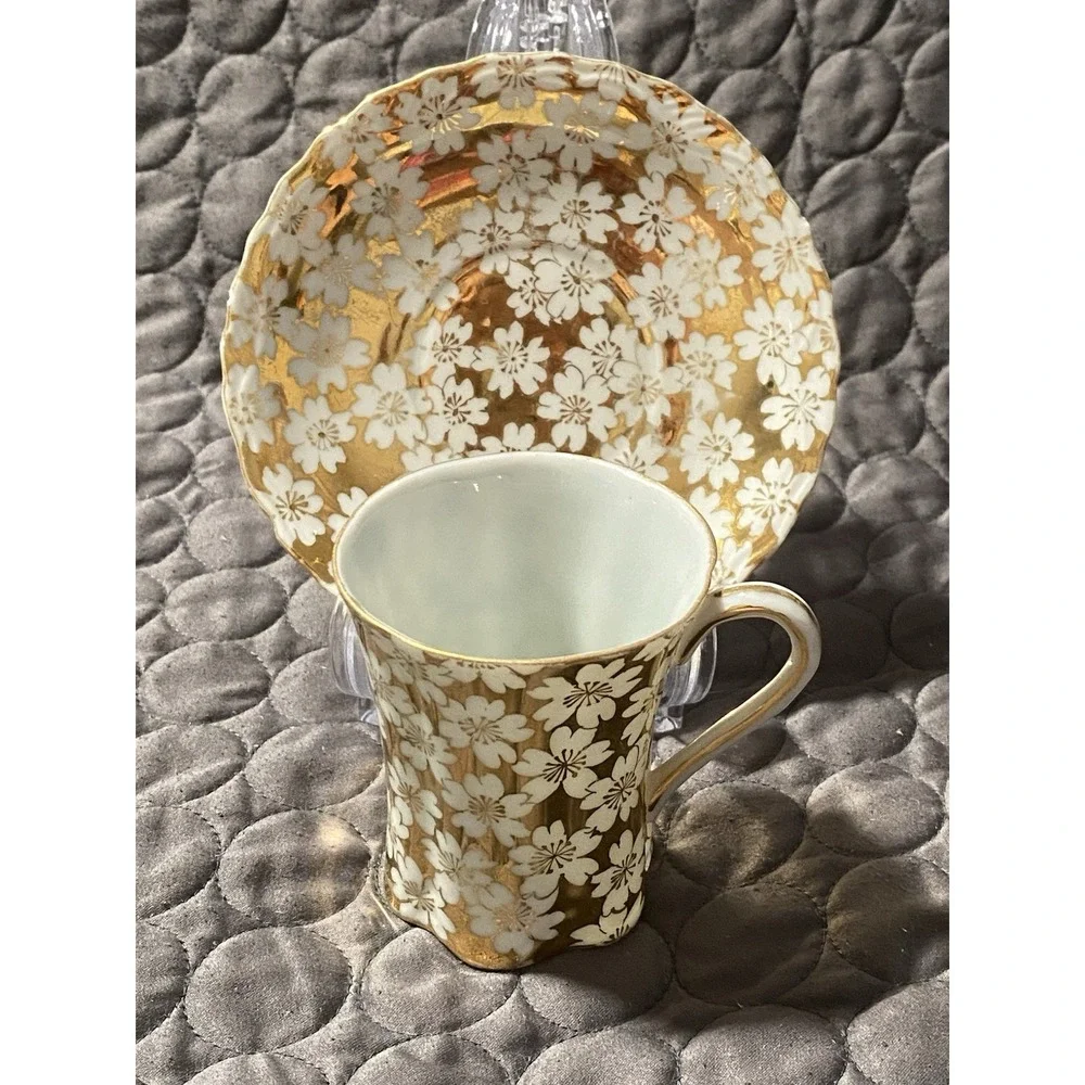 VNTG c1940's Cherry Blossom Porcelain Demitasse Tea/Coffee cup Saucer Gold Gilt